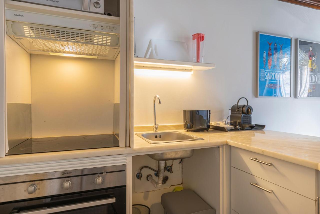 Traditional Alfama Apartment By Lovelystay Lisboa Eksteriør billede